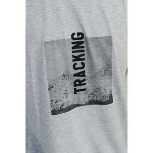 Camiseta de Hombre - Lista para Venta al Por Mayor, Acabado y Estampado en Relieve, Personalización OEM al Por Mayor - Product Image 3