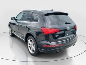 Nouveautés à prix réduits! Voiture d'occasion Q-5 2.0T quattro Premium Plux 2L automatique avec sièges en cuir, SUV crossover, modèle 2017 - Product Image 4