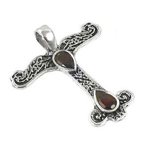 Pendentifs religieux faits main en argent 925 pour femmes, avec croix en grenat, rhodium, diamant et perle comme pierres principales - Product Image 2