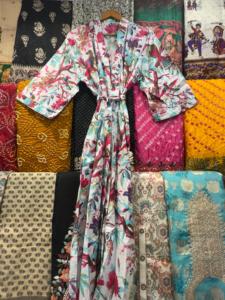 Kimono de dama de honor con estampado de bloques de algodón, bata de talla única para la temporada de primavera y verano - Product Image 2