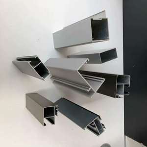 Perfil de Aluminio con Acabado de Grano de Madera Tien Dat, Acabado de Superficie con Recubrimiento por Transferencia, Aleación de Grado Arquitectónico Serie 6000 - Product Image 4