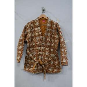 Veste kimono matelassée imprimée en blocs faite à la main de créateur Veste bohème en coton de qualité supérieure pour femmes disponible à un prix raisonnable - Product Image 1