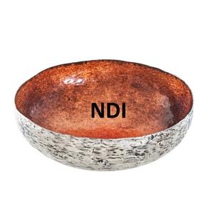 Design moderne Finition brillante Bol de service à fruits Dessus de table de qualité supérieure Rangement décoratif des fruits et légumes Bol profond en métal - Product Image 1