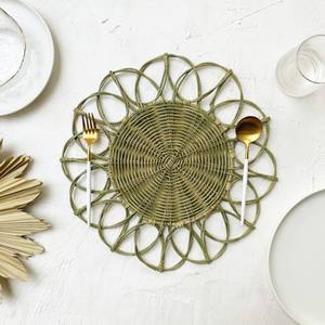 Customized Color Rattan Flower <b>Dining</b> <b>Table</b> <b>Placemat</b> Dinner Decorative Dish Pad Mat Kitchen <b>Placemats</b> - Product Image 4