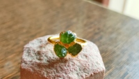 Dernier créateur Bagues en or vermeil 18 carats Bagues en péridot pierre verte Bagues de mode Pierre brute taillée Pierre de naissance Or Argent Bijoux ajustables