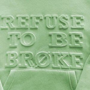 Vente en gros Logo personnalisé hommes gaufrage sweats à capuche avec col à capuche motif solide pour l'hiver - Product Image 5