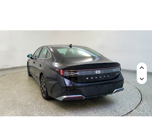 Hyundai Sonata SEL AWD Turbo Sedan 2024 d'occasion avec pneus R18, sièges en cuir, caméra de recul, boîte de vitesses manuelle et automatique - Product Image 2