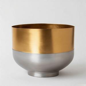 Vase de sol de forme ronde en métal plaqué or nouveau pot de fleur en métal de style côtier pour la maison hôtel couloir décoration utilisation - Product Image 1