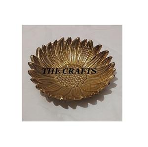 Plateau de service en aluminium couleur or pour snacks Plat à feuilles avec plateau de service en feuilles de qualité supérieure pour mariage et événement - Product Image 6