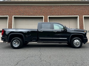 Camioneta Chevrolet Silverado 3500HD High Country Duramax 2024, Motor V8 Turbo Biodiésel de 6.6L y 470hp, Transmisión Automática - Product Image 4