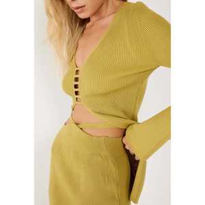 Conjunto de Dos Piezas Midi Casual Glam con Cuello en V y Corte Regular - Product Image 2