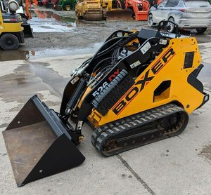 Minicargadora Boxer 526DX 2020 |   Motor Diésel Yanmar |   Alta Eficiencia |   Caja de Engranajes para Bomba de Motor |   Garantía de 4 años |   KYB - Product Image 1