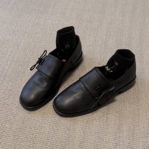 รองเท้าผ้าใบผู้หญิงแบบสวม สไตล์ลำลอง ใส่สบาย ระบายอากาศได้ดี เหมาะสำหรับฤดูร้อน แฟชั่นรองเท้าผู้หญิง - Product Image 1