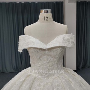 ANY196 Vestido de Novia Moderno Largo con Escote Corazón y Apliques Florales de Cristal para Mujer - Product Image 4