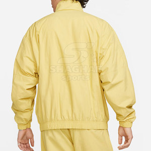 Conjunto de Chaqueta y Pantalón de Tela Suave Estilo Cortavientos con Diseño Sencillo para Uso Diario al Aire Libre - Product Image 4
