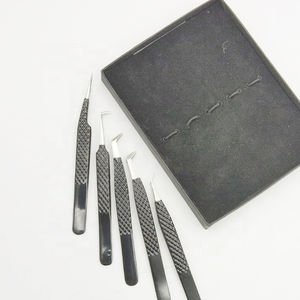 Pince à cils inclinée de conception personnalisée de haute qualité, anti-magnétique, 10 mm, pointe lisse, en acier durable, noire - Product Image 5