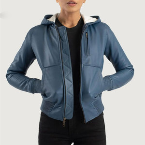 Hoodie en cuir pour femme, confectionné avec soin, doublure douce, confortable, texture luxueuse, écologique, respirant, coupe-vent - Product Image 1