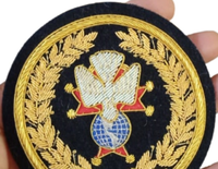 Logo personnalisé Designer 100% Bullion Wire Crest Blazer brodé à la main Insignes d'or de poche