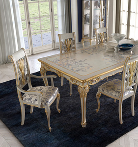 Juego de Comedor Clásico Dillon de Madera con Tallados - Product Image 1