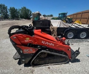 2023 Kubota SCL1000 Skid Steer (Stand-On Compact Track Loader) -Fuerza compacta para espacios reducidos - Product Image 2
