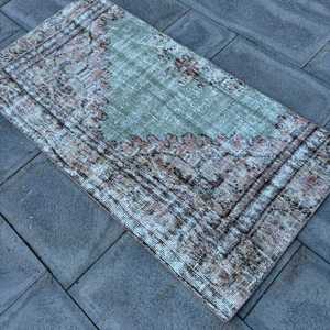 Petit tapis turc vintage 2,5x4,8 pieds, tapis floral vert brun - Product Image 4