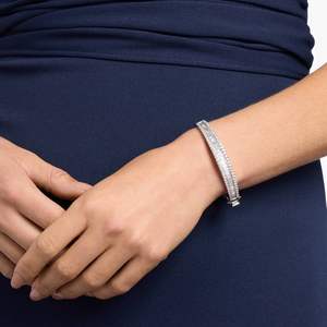 Elegante brazalete de diamantes de laboratorio de plata de ley refinada blanca de 14 quilates, corte Baguette de 5 quilates E VS1 IGI, conjunto de canal Certificado de lujo - Product Image 3