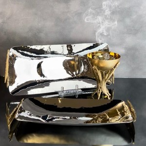 Brûleur d'encens de forme ronde en laiton en métal avec support de conception de feuilles Brûleur de Bakhoor en métal plaqué or à vendre - Product Image 5