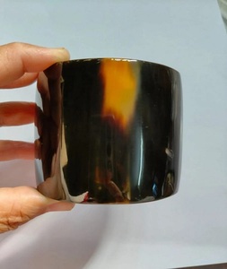 Brazalete de cuerno de búfalo de color natural con diseño de ágata Estilo animal elegante de F S International - Product Image 6