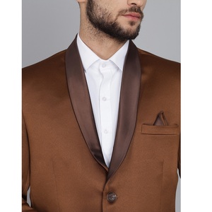 Traje de Dos Piezas para Hombre en Color Dorado Mostaza de Diseñador, Muy Solicitado, para Bodas, Eventos y Fiestas, Disponible al Mejor Precio - Product Image 3