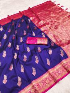 Ethnic Style Soft Silk Saree with Floral Peacock Pattern and Zari Weaving <b>Bandana</b> Style - Product Image 2