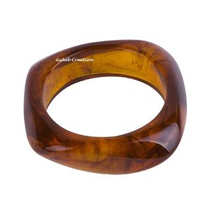 2025 nouveauté marron résine transparente large irrégulière géométrique carré acrylique résine Bracelet Multiple à la mode Bracelet - Product Image 1