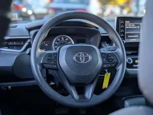 Toyota Corolla LE Usado del 2020 - Product Image 4
