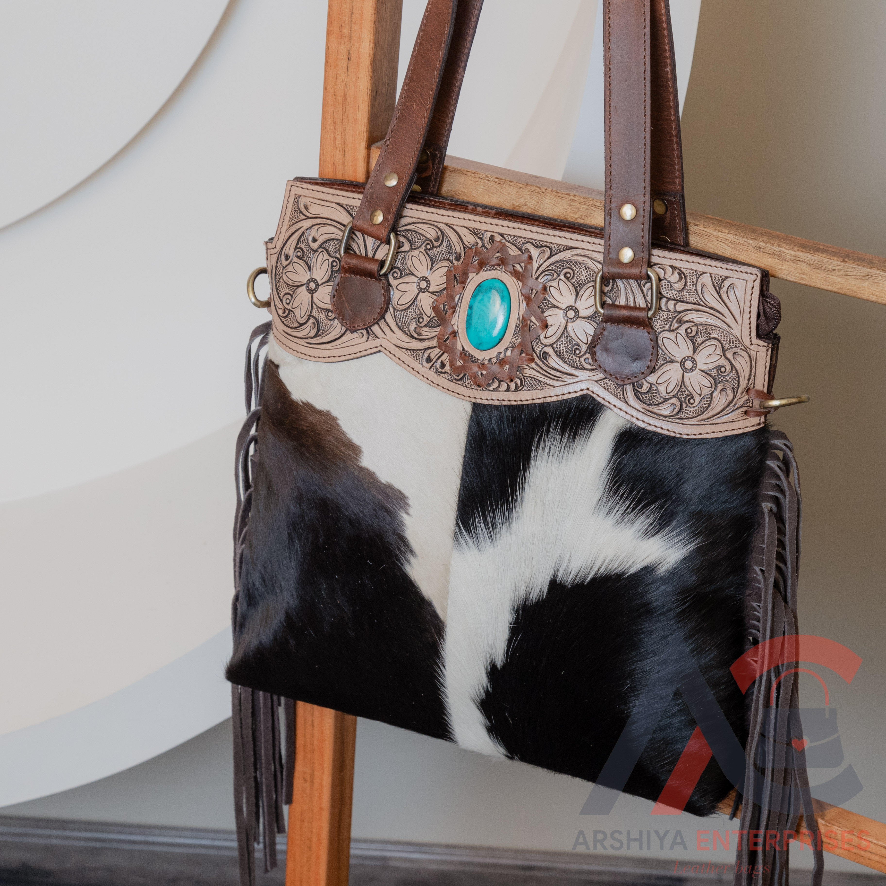 สีน้ำตาล