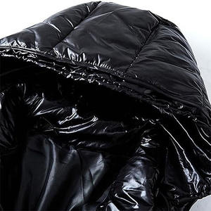 Vestes bouffantes pour hommes à la mode brillent couleur noire avant deux poches tenue décontracté veste en duvet pour hommes pour l'hiver - Product Image 2