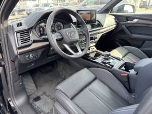 Audi Q5 Sportback S line Premium Plus 2024 Usado en Buen Estado - Product Image 3