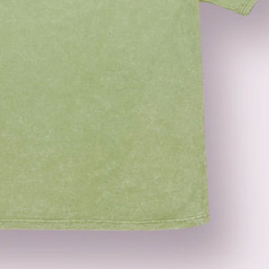 เสื้อยืดผู้ชายวินเทจซักได้สีเขียวแนวสตรีทระบายอากาศได้ดีโลโก้แบบโอเวอร์ไซส์ - Product Image 6