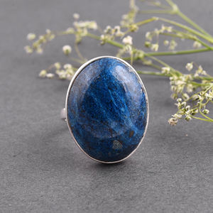 Vente en gros de grande taille Shattuckite Quartz Bague en pierres précieuses Bijoux en argent naturel avec placage au rhodium Conçu pour les occasions de fête de mariage - Product Image 1