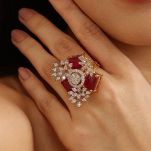 Elegante Anillo de Diamante Solitario en Oro Amarillo para Mujer, Joyería Clásica, Regalo para Ella, 0.40 Ct, Corte Pera y Corte Redondo, Venta al por Mayor - Product Image 2