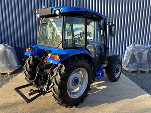 Nuevo Tractor Compacto Solis 50 4WD con Cabina y Neumáticos Agrícolas - Product Image 4