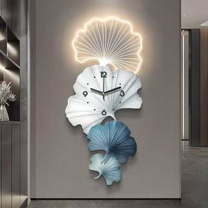 Moderno di lusso decorativo stampato acrilico da parete arte decorazione per la casa luci a LED appeso foglia di Ginkgo orologio da parete arte decorativa da parete - Product Image 3