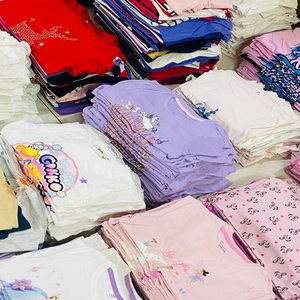 เสื้อผ้าเด็กแบรนด์แท้ ชุดสองชิ้น สต็อกสินค้าเกินจำนวน/เสื้อผ้าเด็กที่เหลือใช้ เสื้อยืดเด็กเล็ก เด็กวัยหัดเดิน เสื้อยืดเด็กโต - Product Image 2