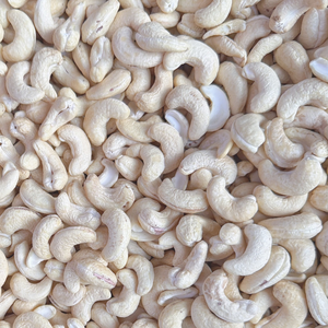 Vente flash 2025 Prix des noix de cajou dans le monde entier Vente en gros de noix de cajou Ww240 Vietnam Santigo Viet Nam Prêt à être expédié - Product Image 1