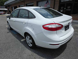 Usado 2017 F-or-d Fie-sta S LHD - Product Image 6