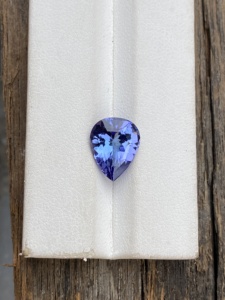 Natural Zoisite Tanzanite Loose Gemstone 3.19 Carat Pear Shape Natural Tanzanite Color-Changing Charm <b>Jewelry</b> Natural Zoisite - Product Image 2