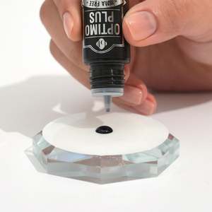 Paleta de Pegamento Cristalino de Primera Calidad, Material Cristalino para un Rendimiento Óptimo - Product Image 2