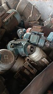 Déchets de moteurs électriques avec 100 % de fer pur à l'intérieur, qualité HMS, ferraille de voitures disponible pour vente immédiate - Product Image 4