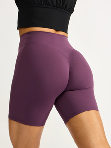 Shorts Deportivos de Cintura Alta Personalizados OEM para Mujer, Shorts de Yoga para Correr con Efecto Push-Up - Product Image 2