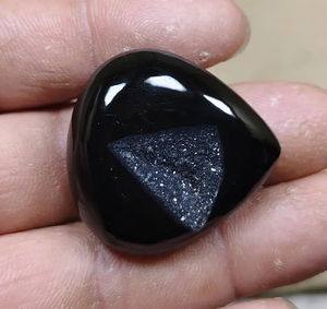 Cabujones de Ágata Druzy Negra Natural de Formas Mixtas para la Fabricación de Joyas - Product Image 2