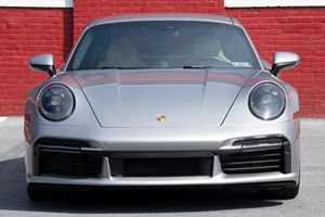 2022 911 Turbo S Coupé ~6 000 milles, moteur Flat-6 biturbo, transmission intégrale, non modifié - Product Image 2