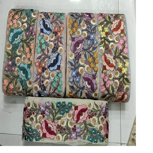 กำหนดเองทำดอกไม้ปักในสีเดียวในลายดอกไม้สีขาวบนฐานผ้าสีดำขนาดกว้าง3นิ้ว - Product Image 5